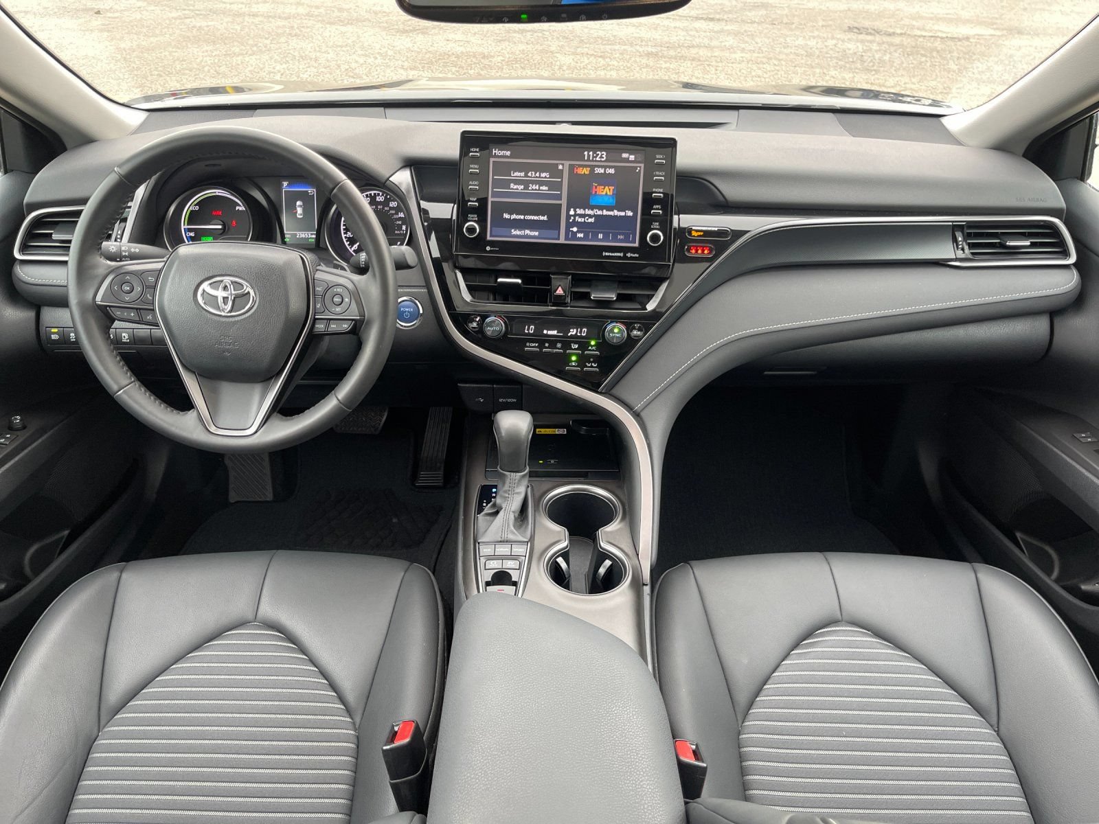 Used 2023 Toyota Camry SE w/ Audio Upgrade Package FWD image 15