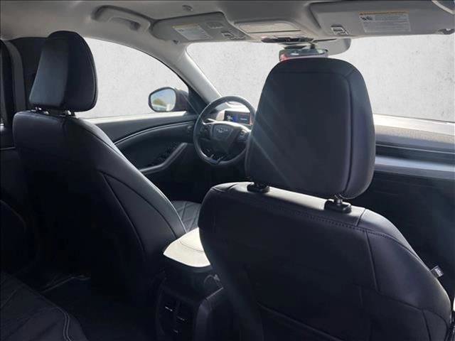 Used 2023 Ford Mustang Mach-E Select image 22