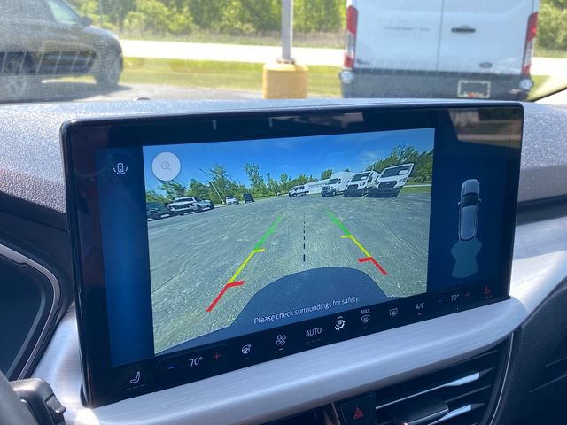 Used 2025 Ford Escape Platinum AWD/4WD image 28