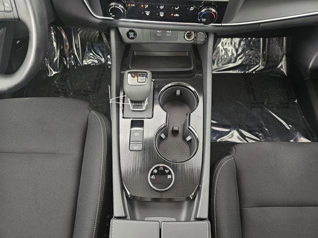 New 2026 Nissan Rogue S image 33