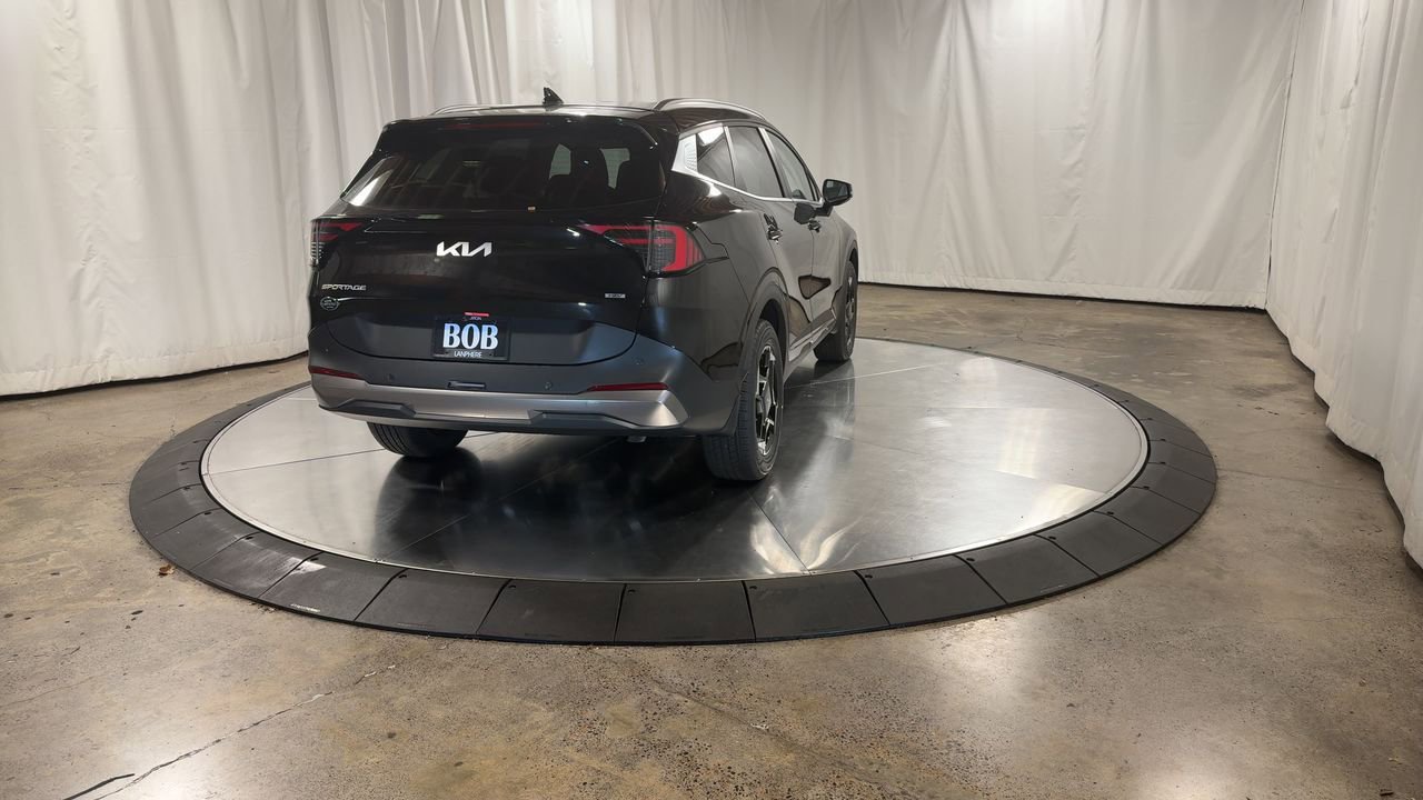 New 2026 Kia Sportage EX image 9