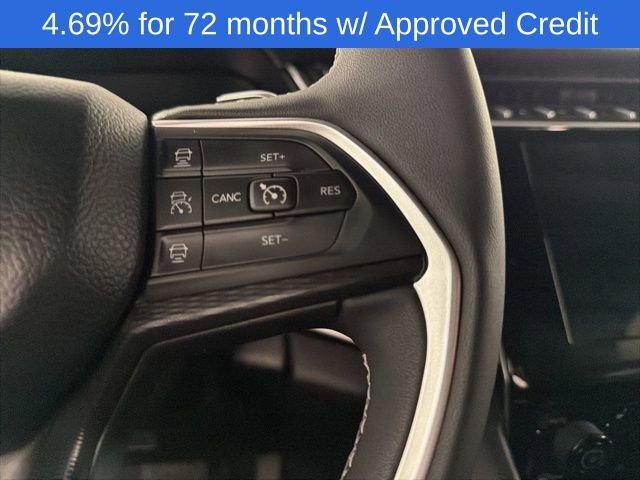 Used 2025 Jeep Grand Cherokee L Laredo image 22