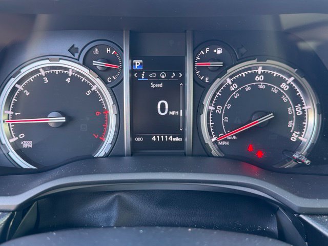 Used 2023 Toyota 4Runner TRD Off-Road Premium w/ Off Road Premium Plus Package AWD/4WD image 16
