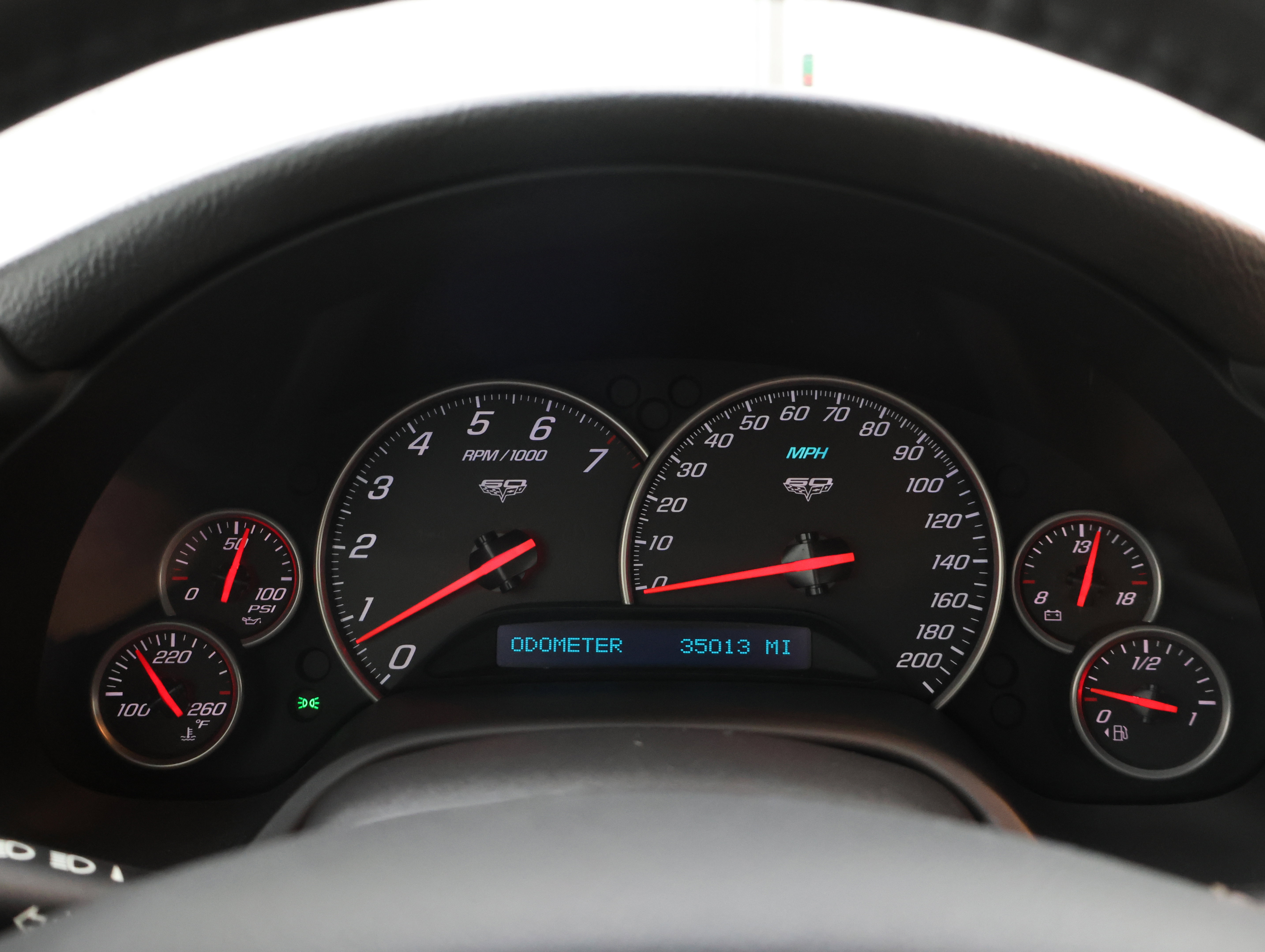 Used 2013 Chevrolet Corvette 427 w/ 1SB Preferred Equipment Group RWD image 9