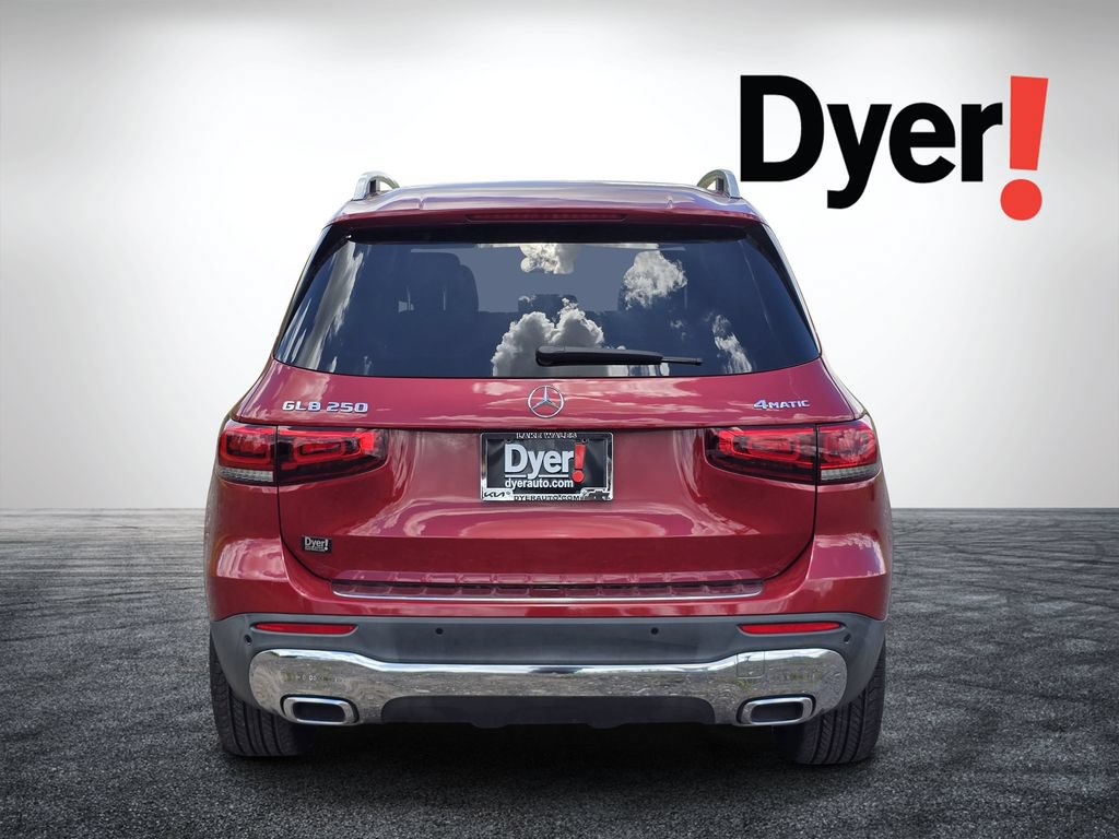 Used 2020 Mercedes-Benz GLB 250 4MATIC image 5