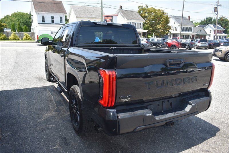 Used 2023 Toyota Tundra SR5 w/ SR5 Convenience Package AWD/4WD image 8