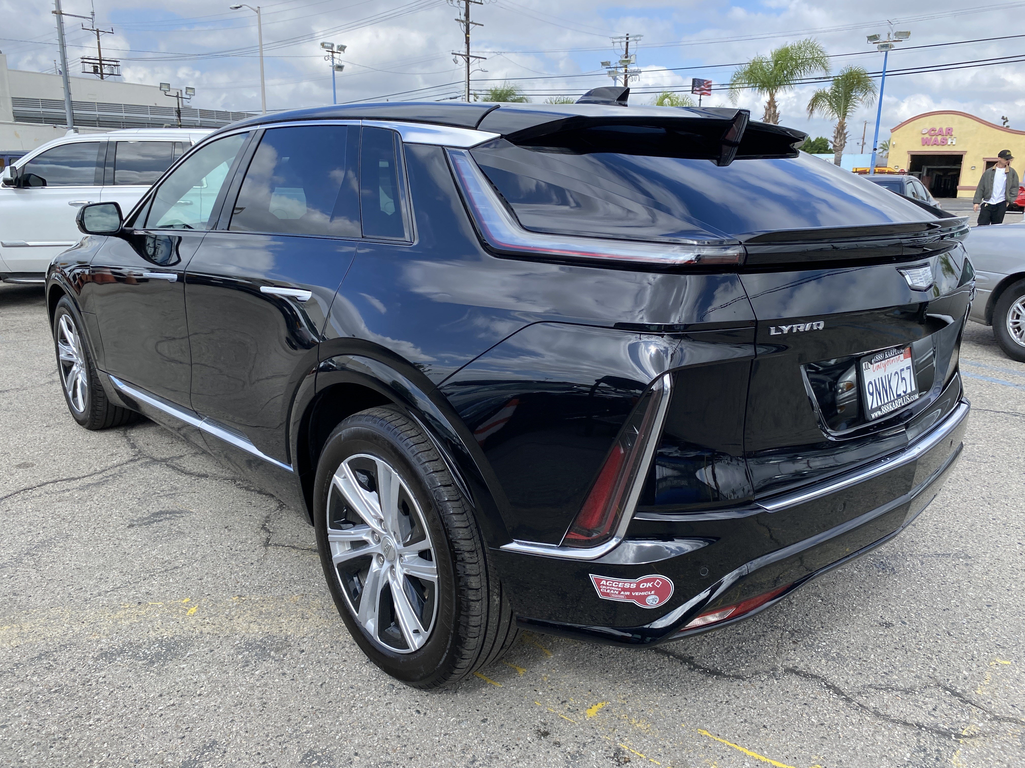 Used 2024 Cadillac Lyriq Tech RWD image 11