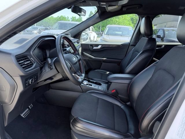 Used 2024 Ford Escape ST-Line Select AWD/4WD image 17