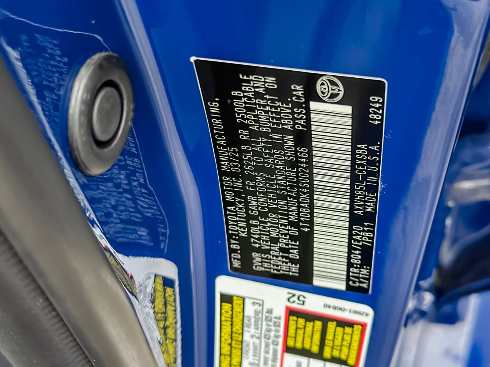 Used 2025 Toyota Camry SE w/ Multimedia Upgrade Package image 28