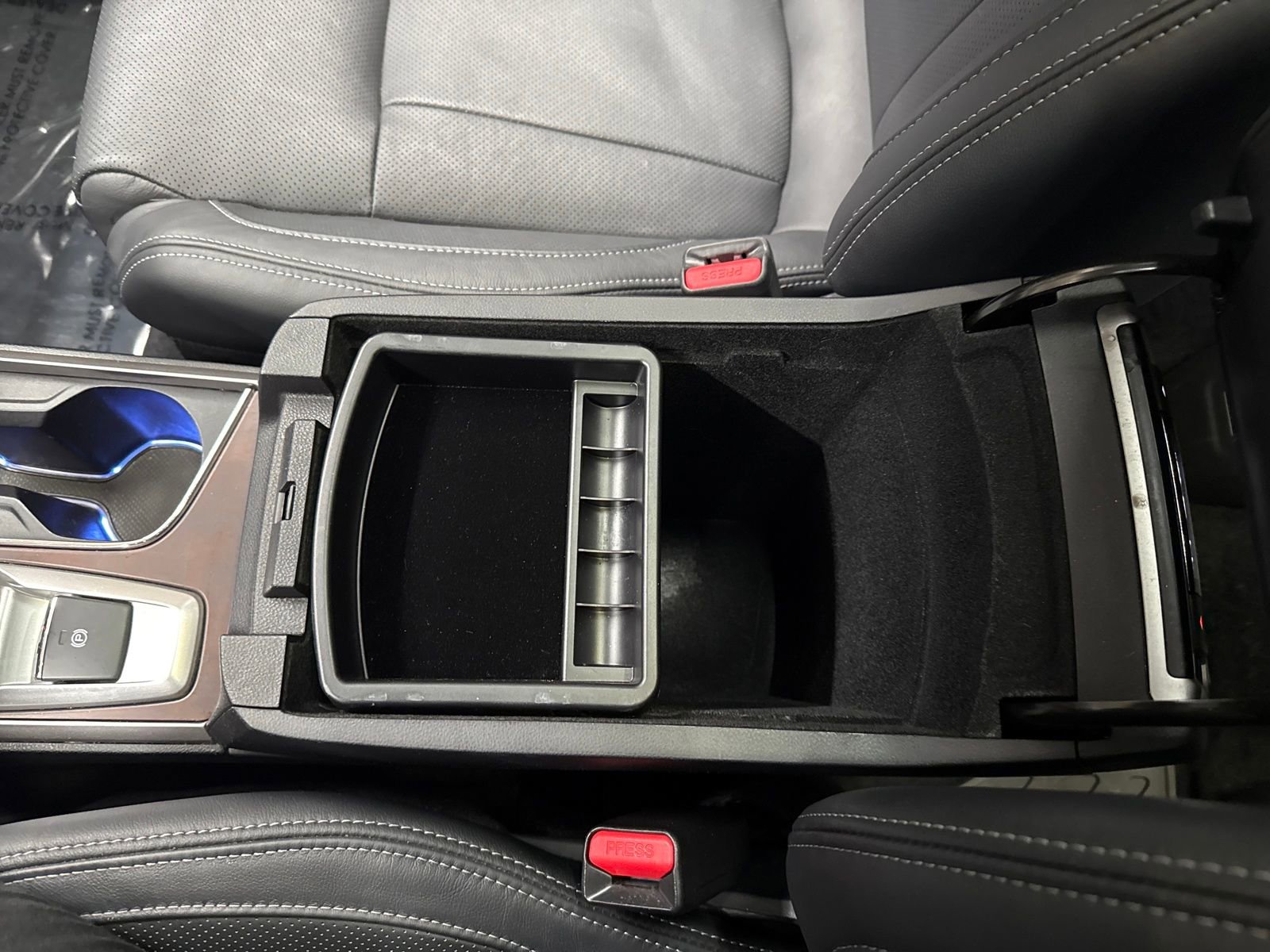 Used 2022 Subaru Ascent Touring image 25