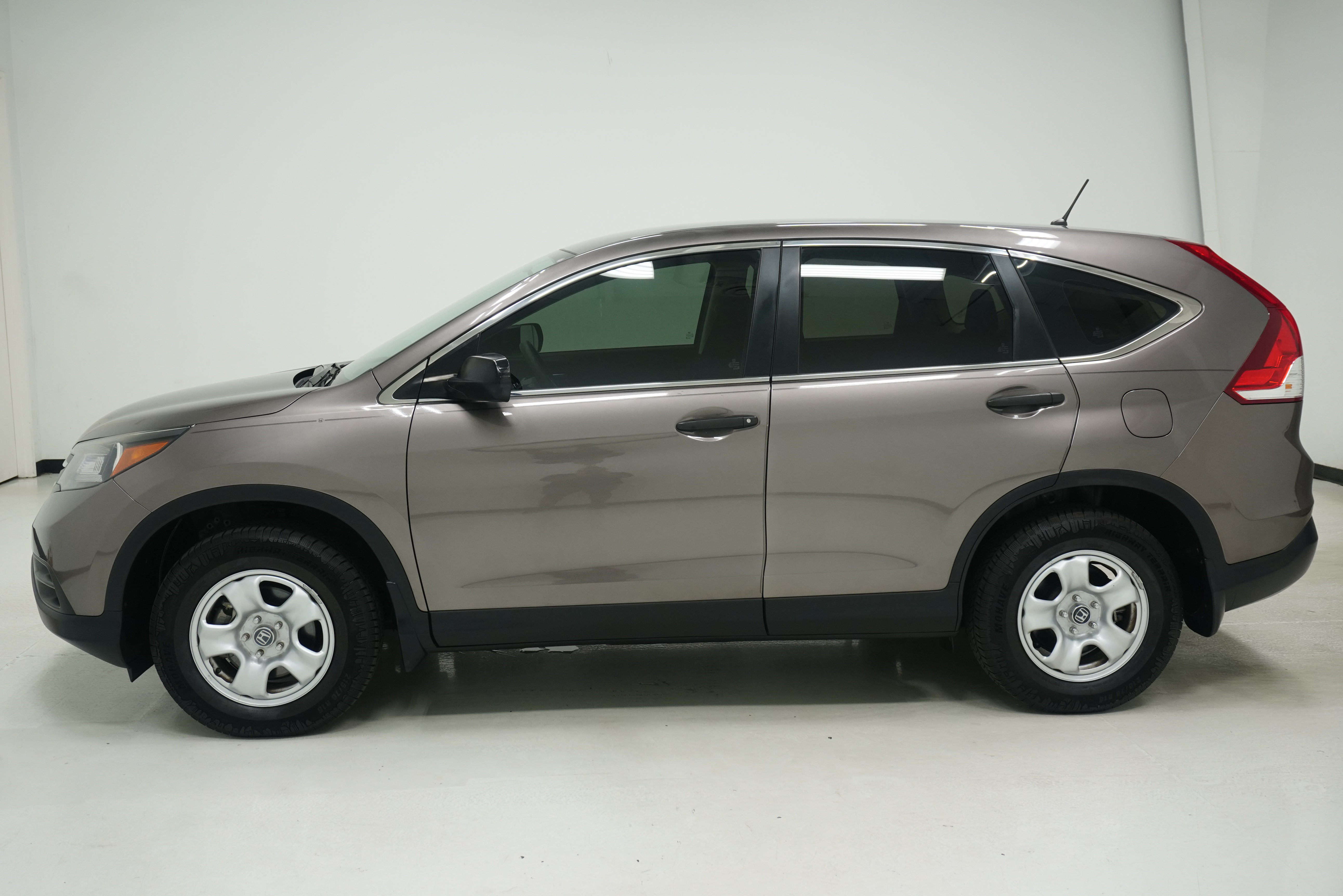 Used 2014 Honda CR-V LX image 7