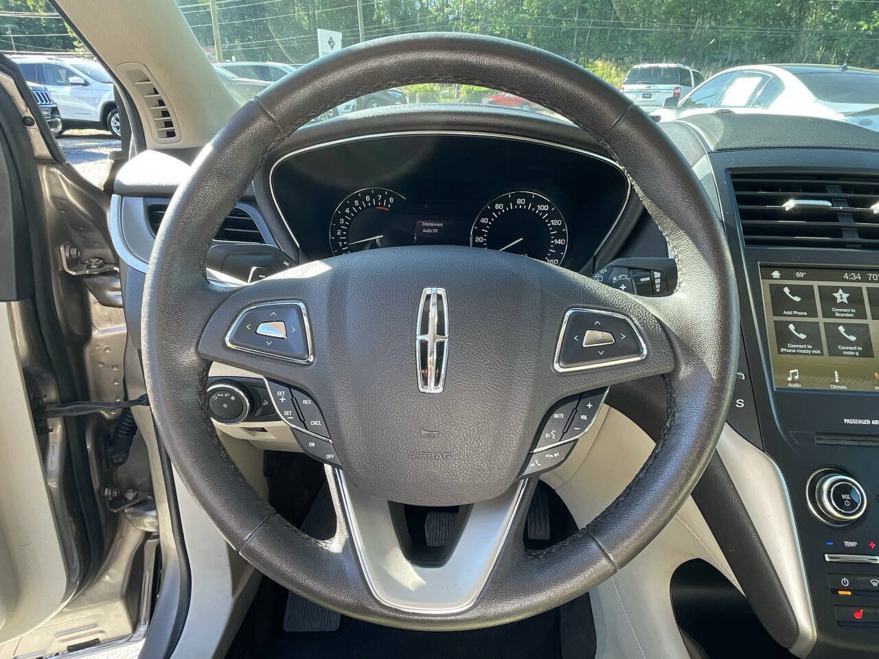 Used 2018 Lincoln MKC Premiere AWD/4WD image 17
