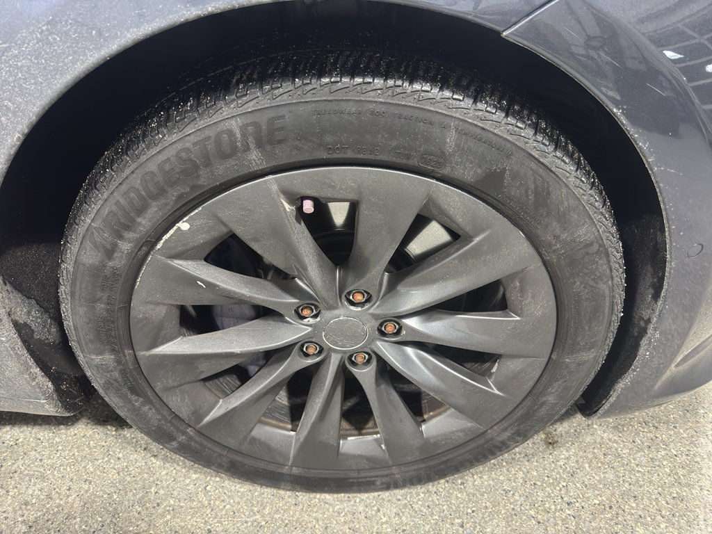 Used 2020 Tesla Model S Long Range Plus image 5