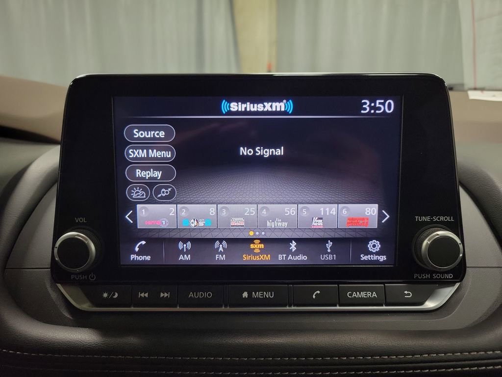 Used 2023 Nissan Rogue S FWD image 18