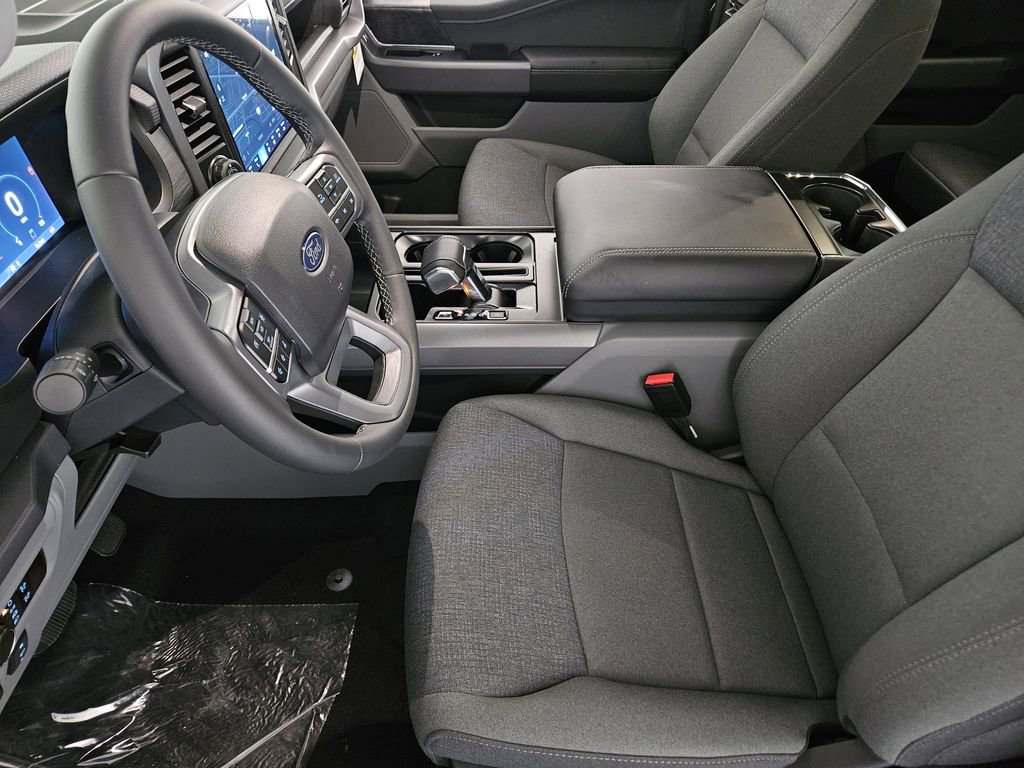 New 2025 Ford F150 Lightning XLT image 21