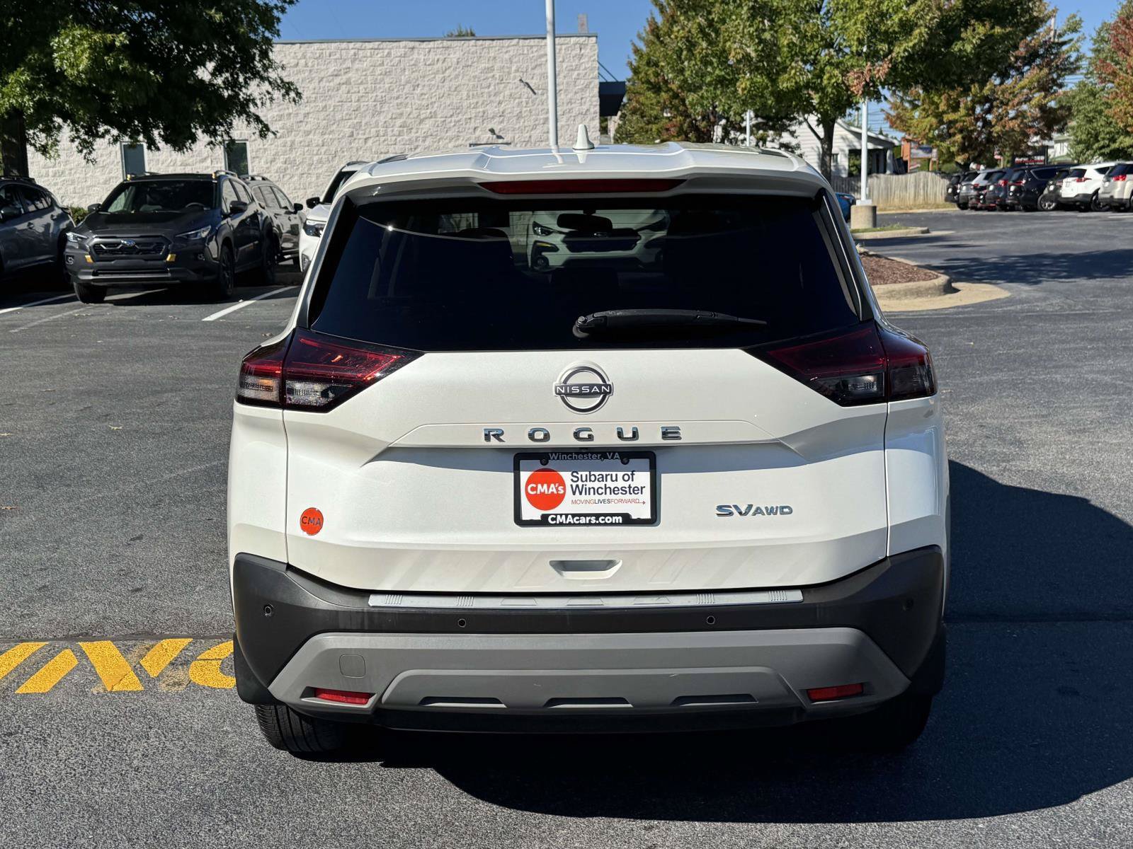 Used 2022 Nissan Rogue SV AWD/4WD image 3