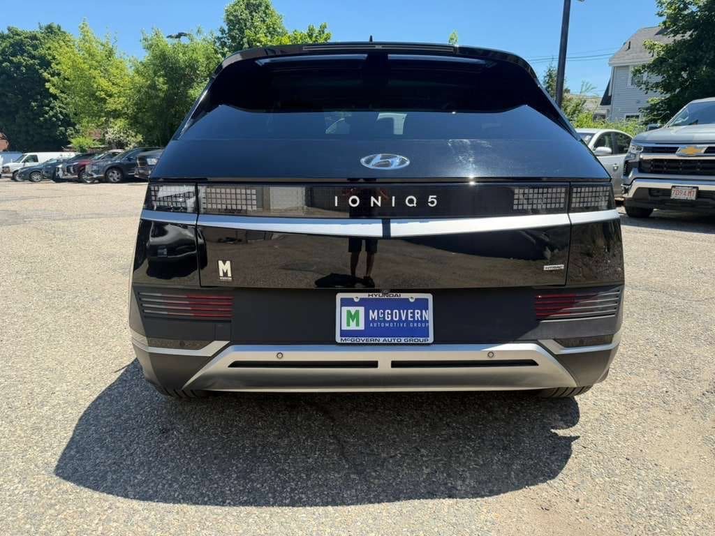 Used 2023 Hyundai Ioniq 5 SEL w/ Cargo Package AWD/4WD image 4