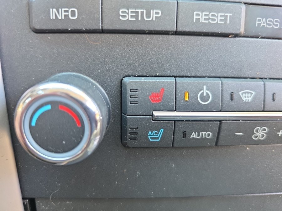 Used 2012 Lincoln MKZ FWD image 19