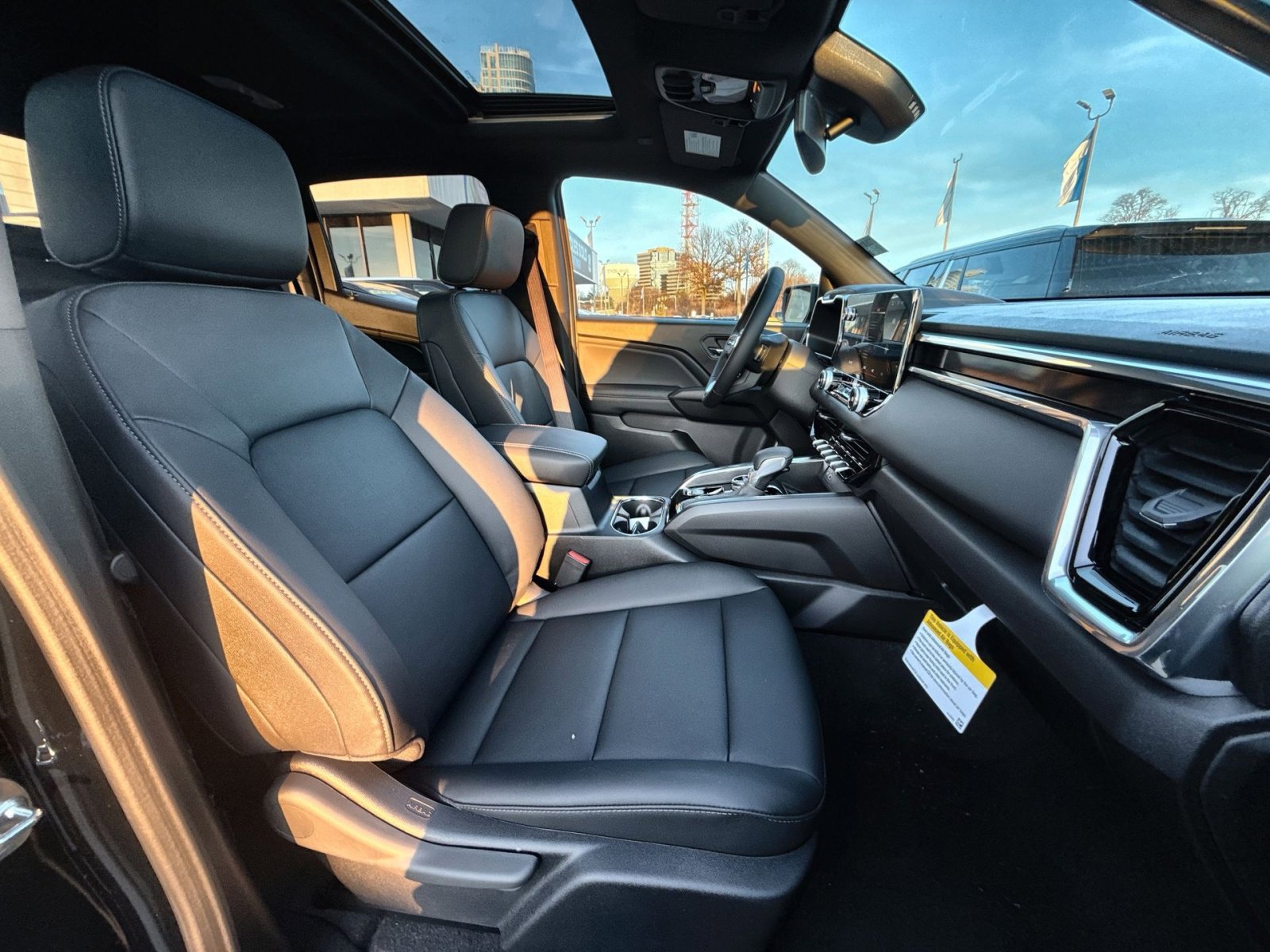 New 2026 GMC Canyon Elevation w/ Convenience Package image 28