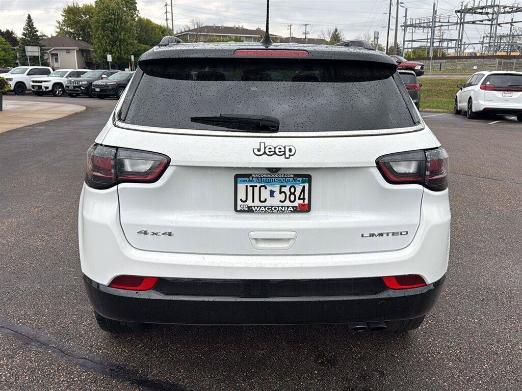 Used 2022 Jeep Compass Limited w/ Elite Group AWD/4WD image 5