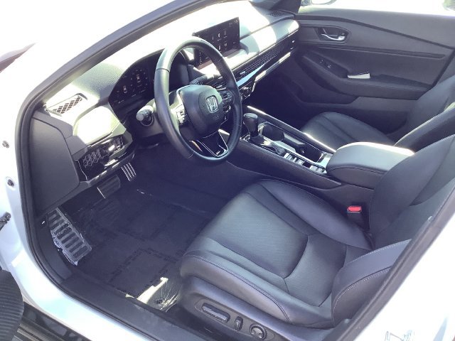 Used 2025 Honda Accord Sport image 7