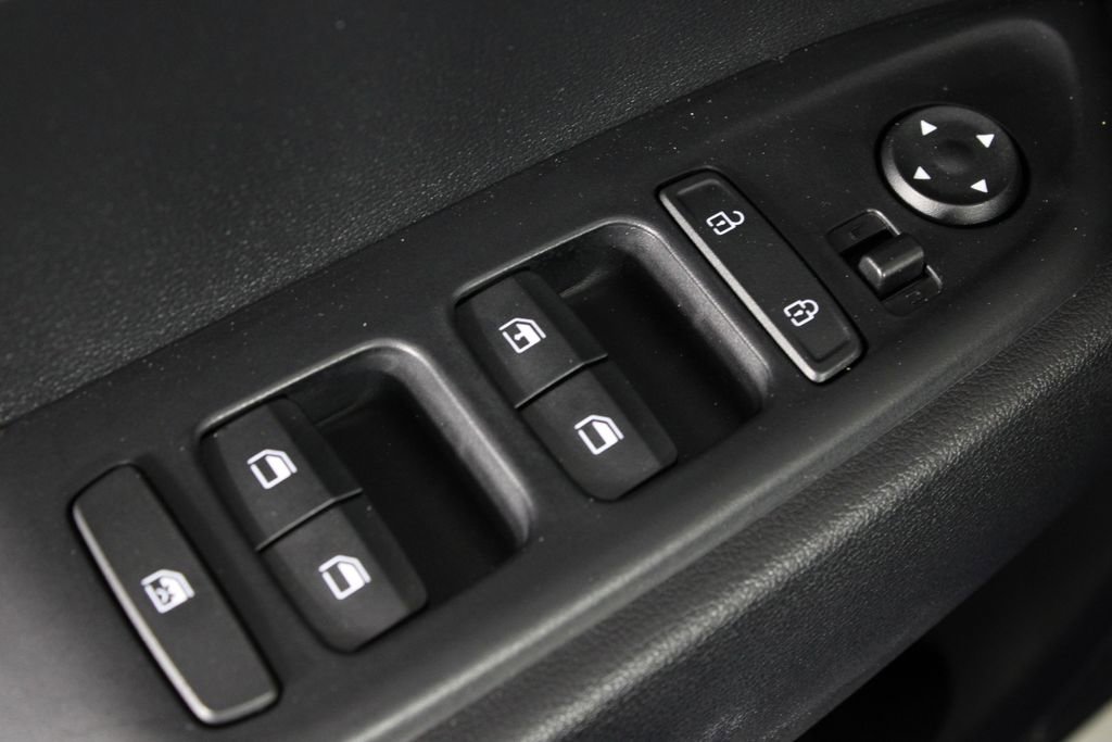 Certified 2026 Hyundai Venue SE image 20