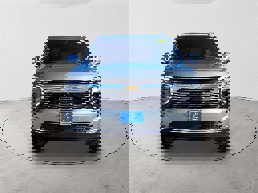 New 2026 Chevrolet Suburban Premier image 2
