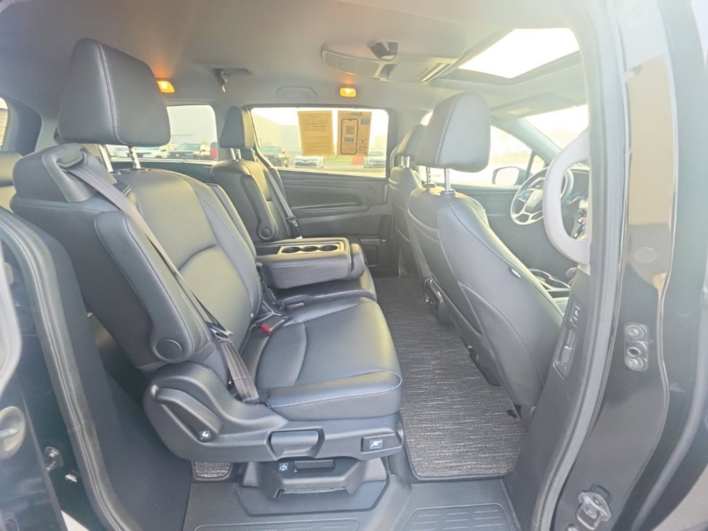 Certified 2024 Honda Odyssey Touring image 32