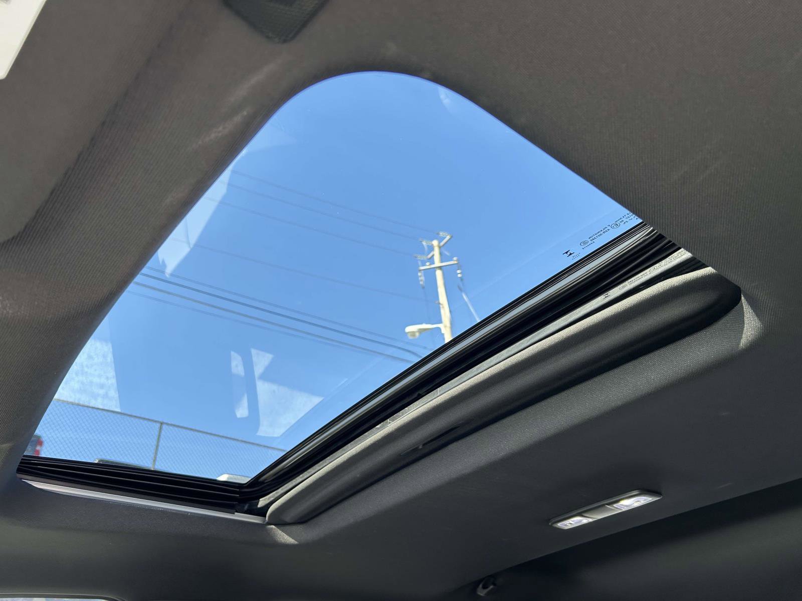 Used 2024 Chevrolet Silverado 1500 ZR2 w/ Technology Package image 11