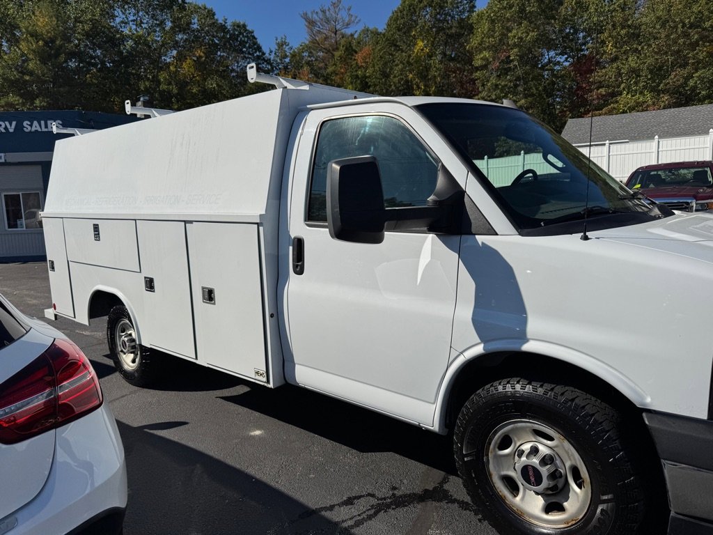 Used 2019 GMC Savana 3500 w/ Power Convenience Package image 7
