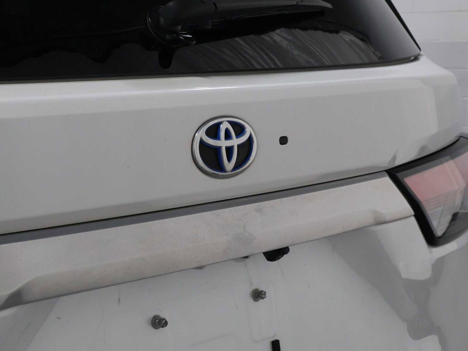 Used 2024 Toyota Sequoia Capstone AWD/4WD image 8