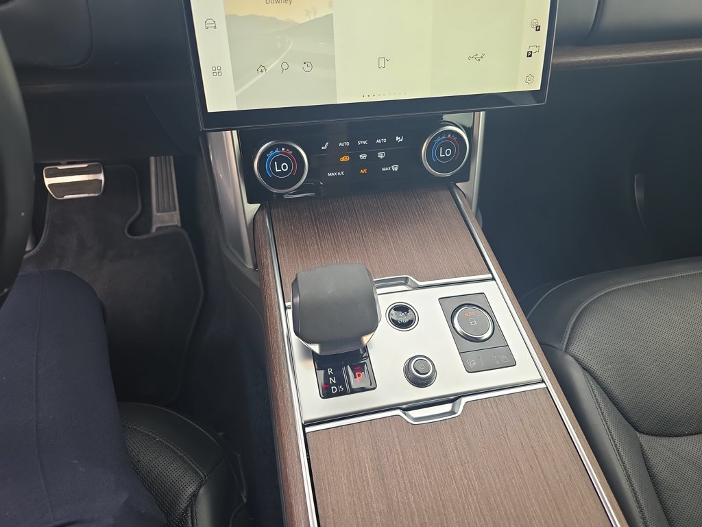 Used 2023 Land Rover Range Rover SE AWD/4WD image 17