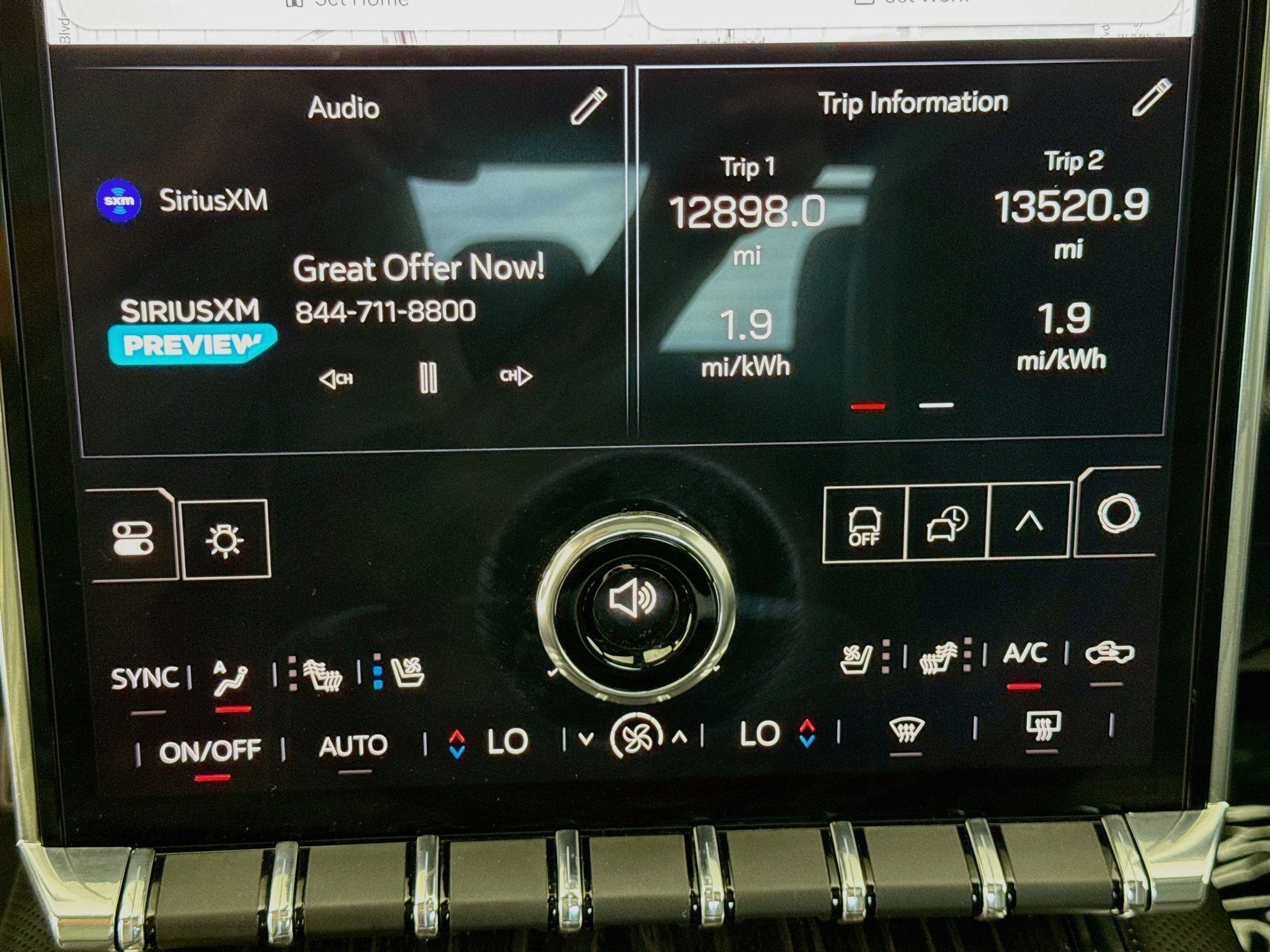 Used 2025 GMC Sierra EV Denali AWD/4WD image 17