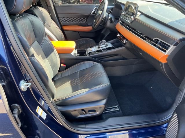 Used 2022 Mitsubishi Outlander SEL image 16