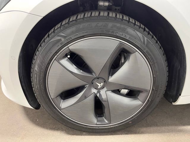 Used 2019 Tesla Model 3 Long Range image 27