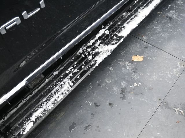 Used 2024 GMC Yukon XL Denali Ultimate image 16