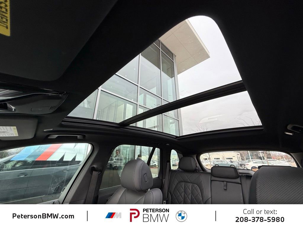 Used 2025 BMW X5 xDrive50e image 36