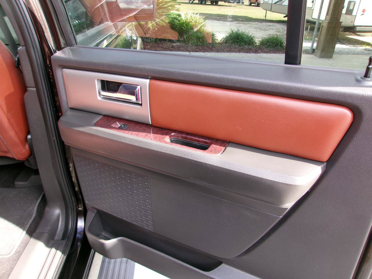 Used 2013 Ford Expedition EL King Ranch RWD image 14