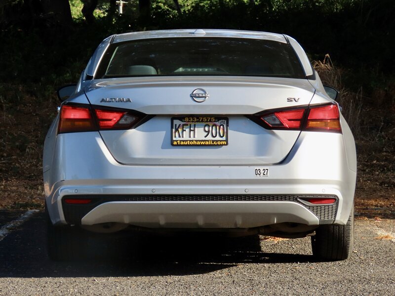 Used 2024 Nissan Altima 2.5 SV FWD image 5