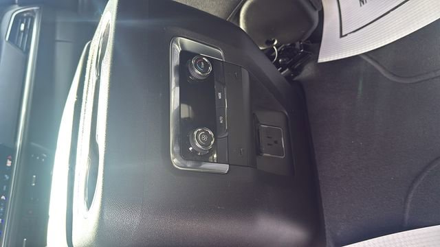 Used 2025 Chevrolet Tahoe LT image 23