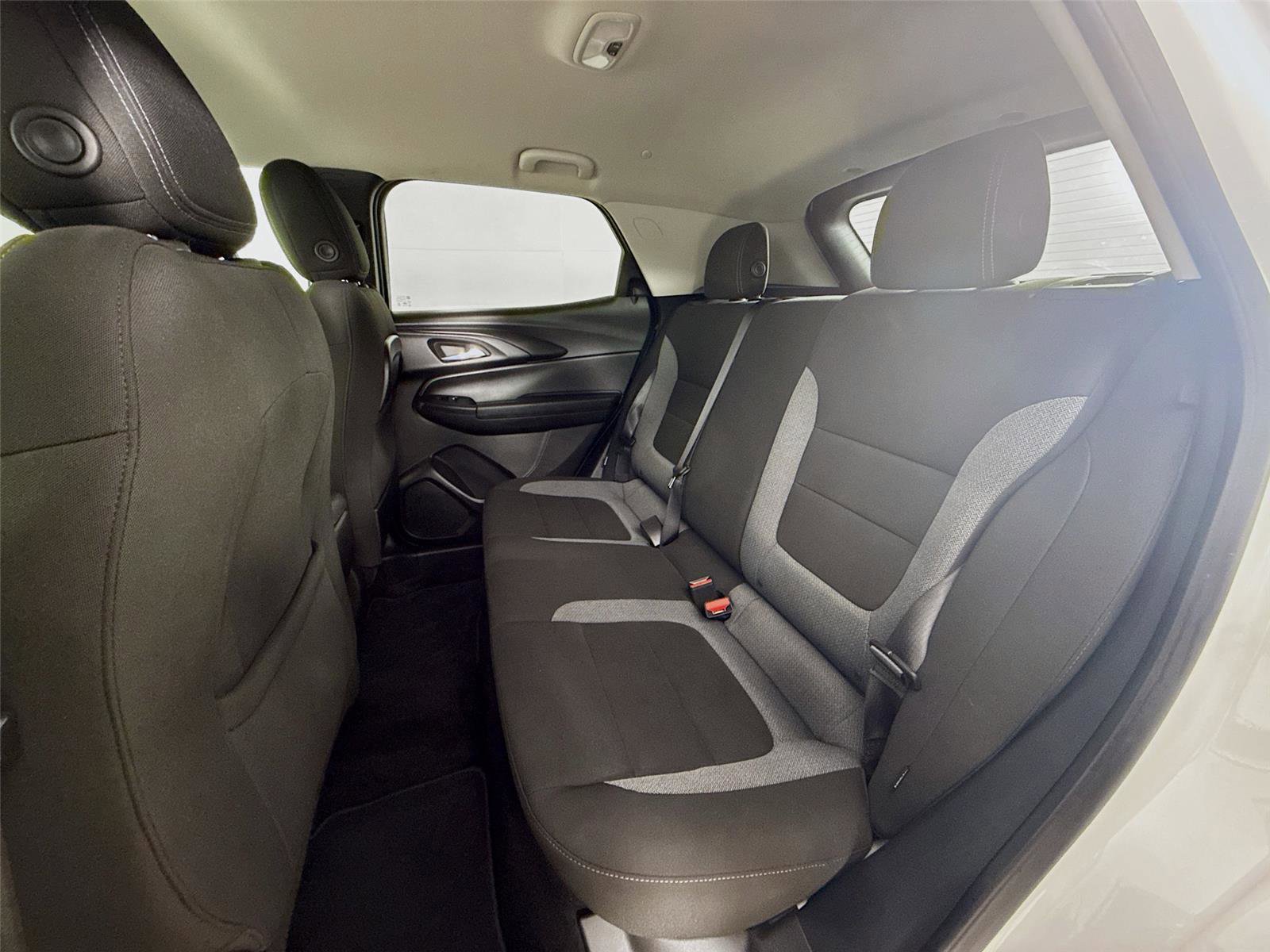 Used 2023 Chevrolet TrailBlazer LT w/ Convenience Package image 23