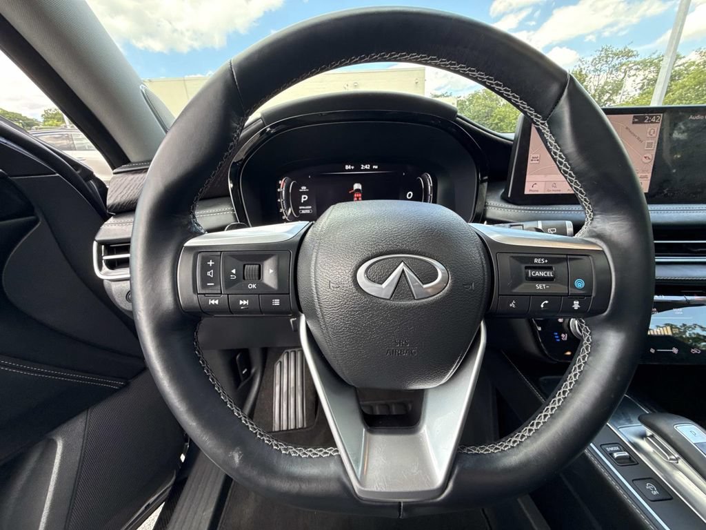 Used 2023 INFINITI QX60 Sensory w/ Cargo Package AWD/4WD image 11