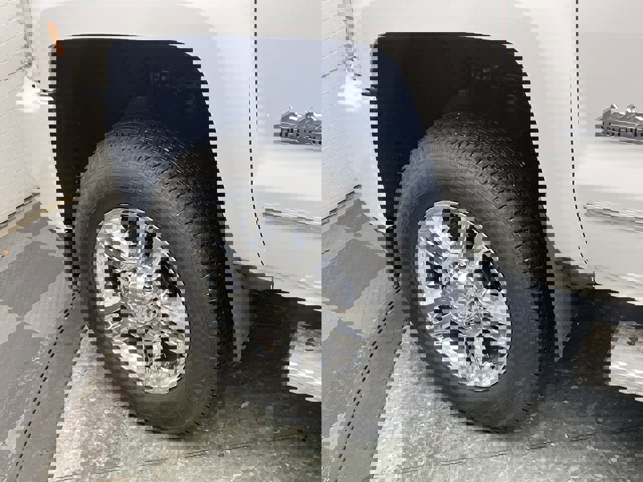 Used 2016 Chevrolet Silverado 2500 High Country w/ Duramax Plus Package image 36