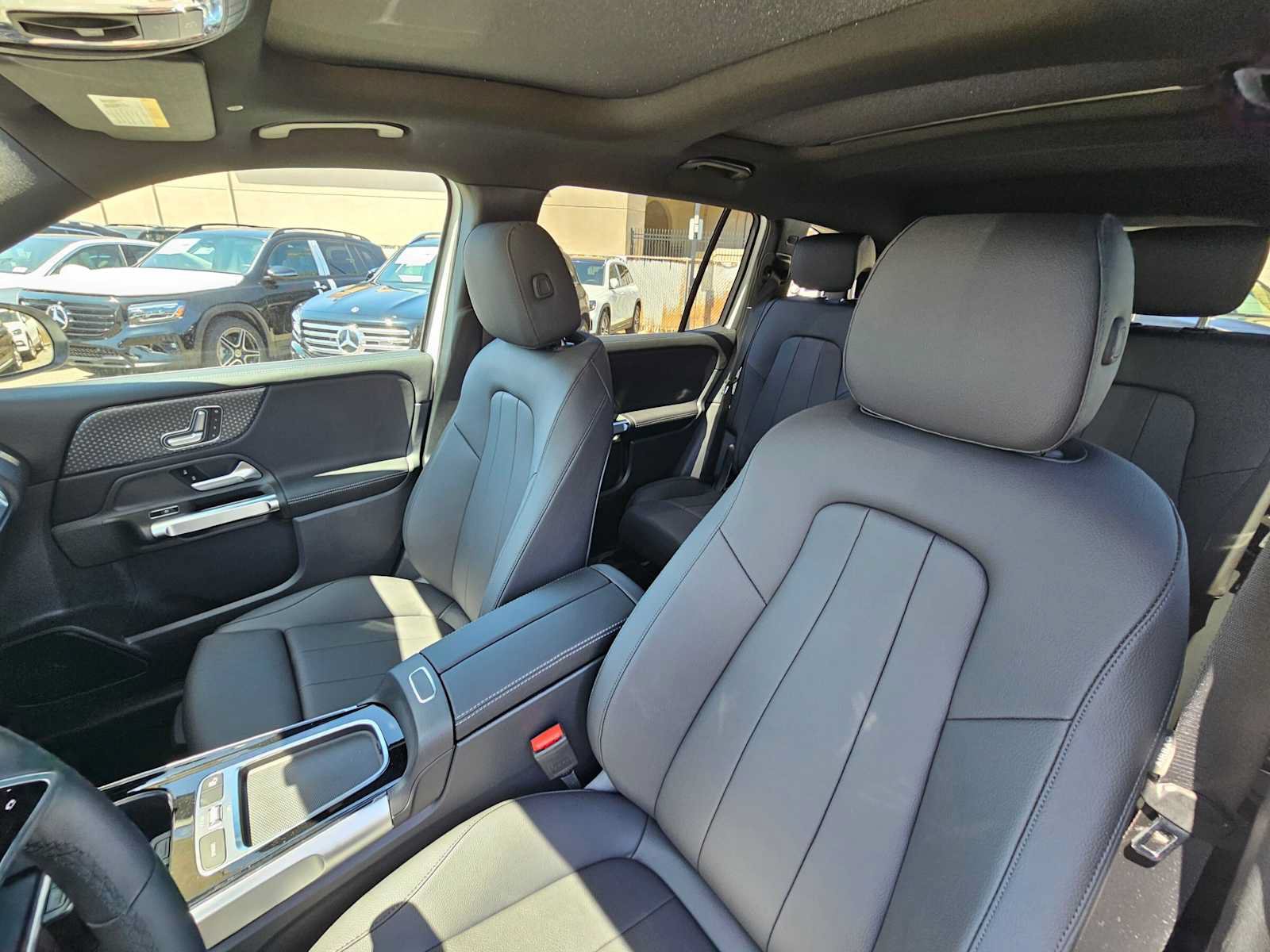 New 2026 Mercedes-Benz GLB 250 image 21