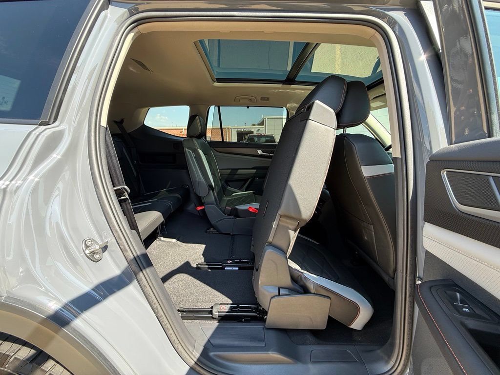 New 2026 Volkswagen Atlas Peak Edition AWD/4WD image 19