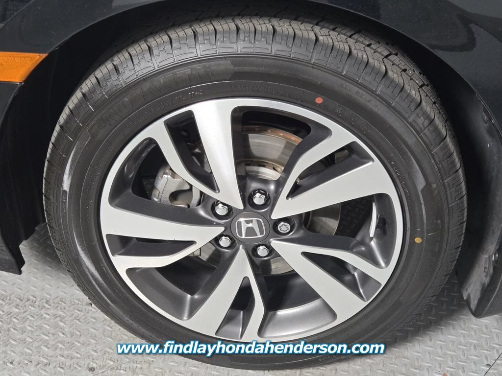 Certified 2024 Honda Odyssey Touring image 9