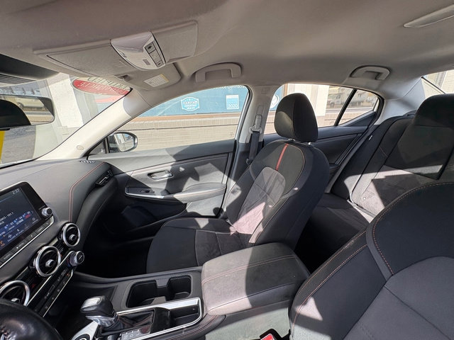 Used 2022 Nissan Sentra SR w/ Lighting Package FWD image 14