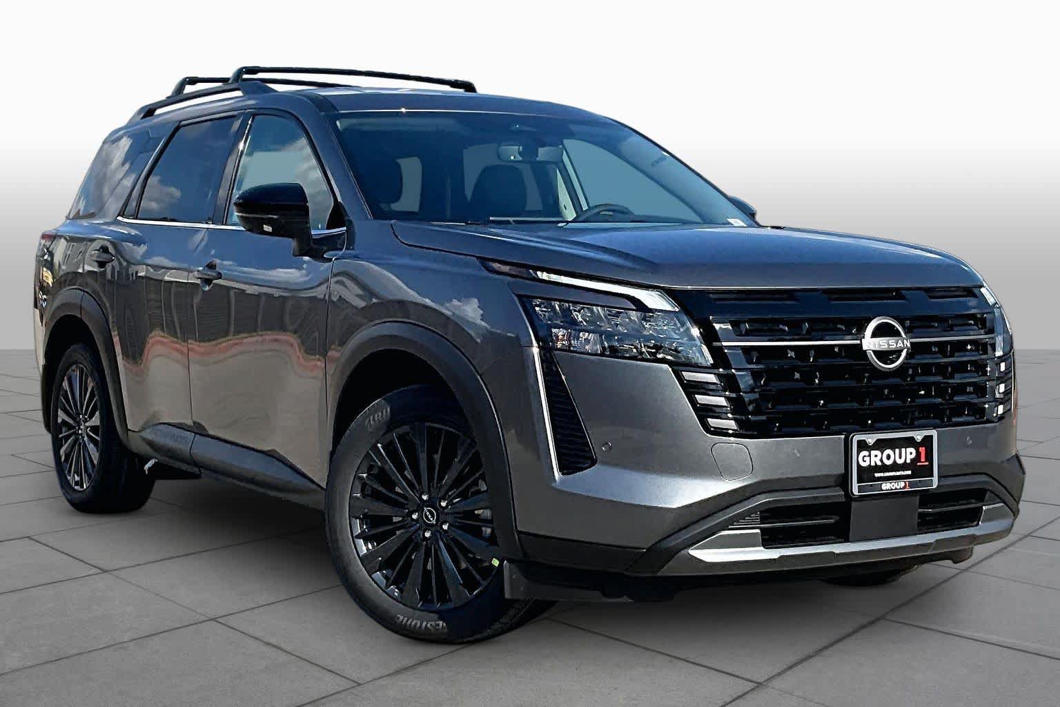 New 2026 Nissan Pathfinder SL FWD image 2