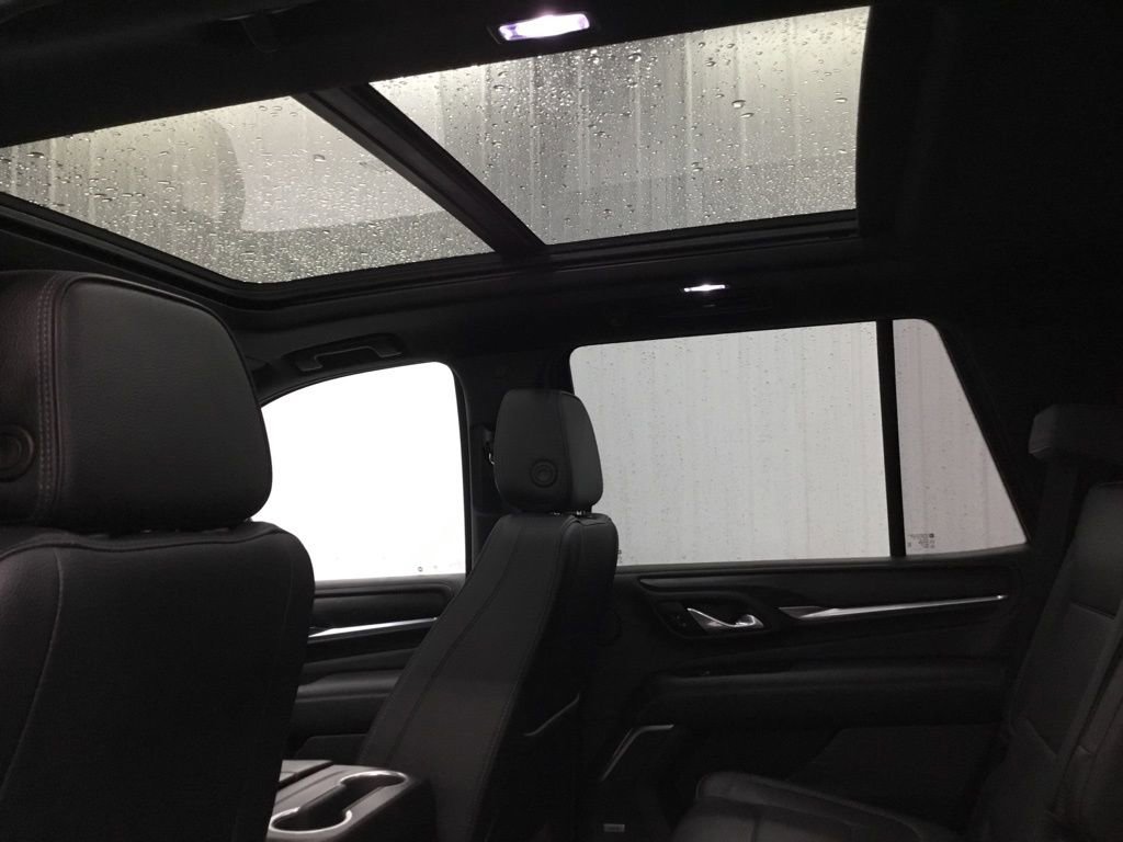 Used 2021 GMC Yukon Denali w/ Denali Premium Package image 30