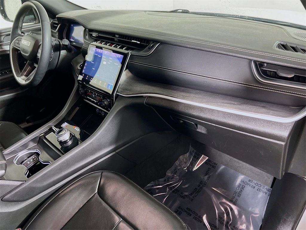 Used 2024 Jeep Grand Cherokee L Limited w/ Luxury Tech Group II image 27